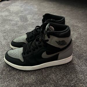 Jordan 1 Retro High
Shadow (2018)